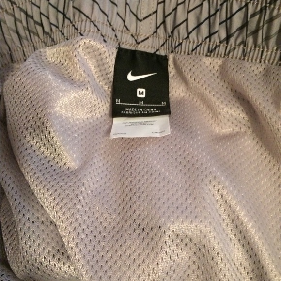 Nike Men's Bathing Suit Swim Grey Volley small - Picture 6 of 7